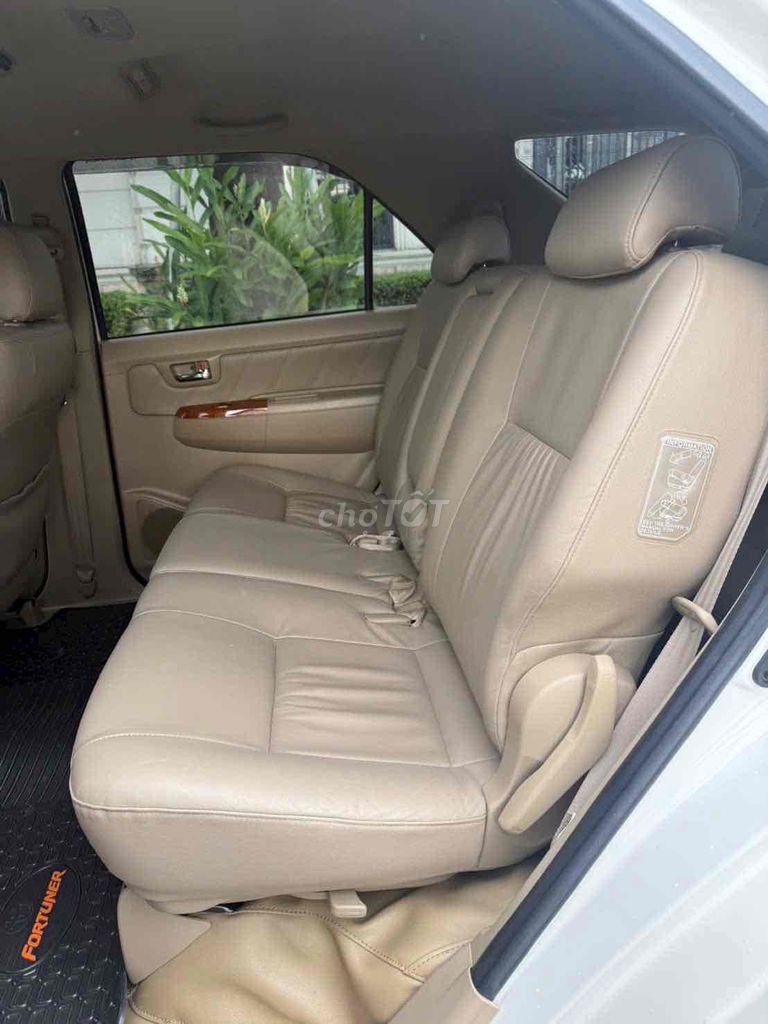 Toyota Fortuner trd 2 cầu 2011 2.7V - 43000 km. Mua bán Ô tô tại Huyện Tân Thạnh Long An được đăng bởi Dân Nguyễn công hình 11