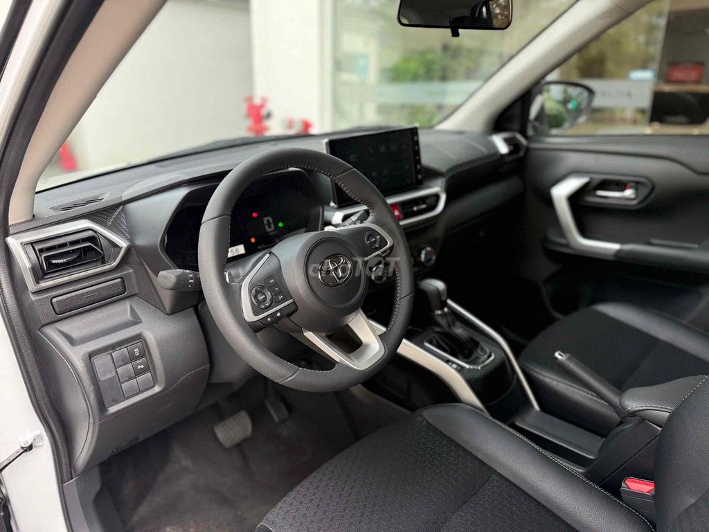 Raize 2025 lướt 10km. Xe như mới. Mua bán Ô tô tại Quận Cái Răng Cần Thơ được đăng bởi Xe qua sử dụng chính hãng Toyota Sure Cần Thơ hình 5