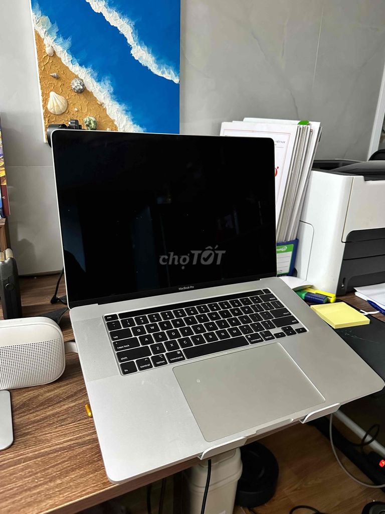cần bán mac pro 2019