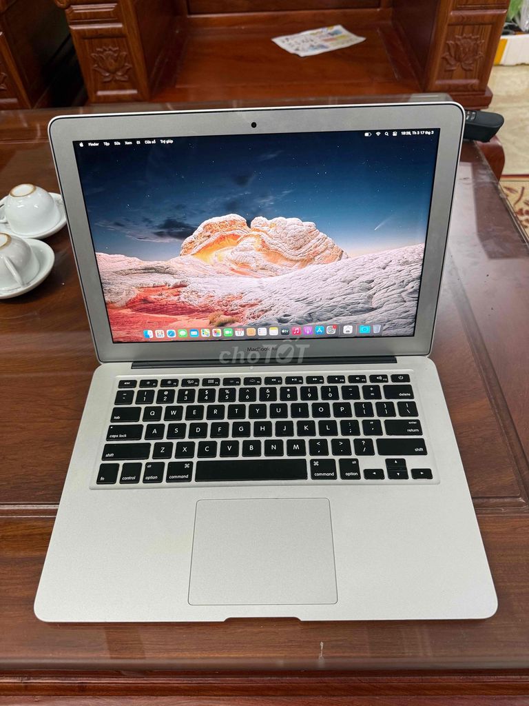 Apple MacBook Air 2017 i5 8GB/128GB. Mua bán Laptop tại Huyện Đông Anh Hà Nội được đăng bởi Tùng Lâm hình 1