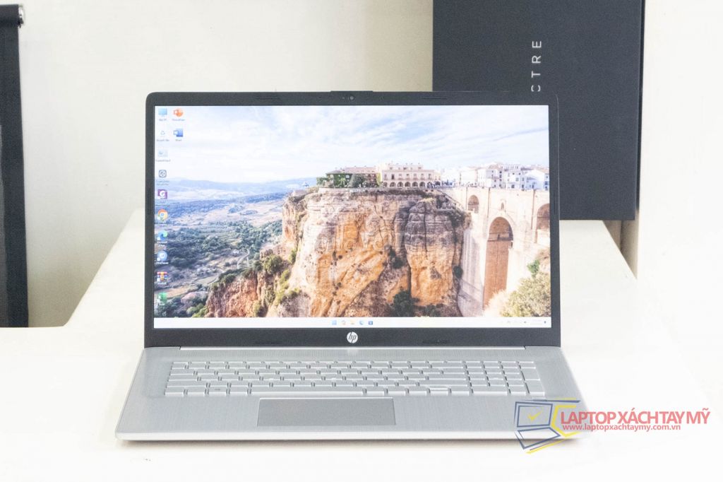 HP LAPTOP 17 ĐỜI MỚI I7 MÀN HÌNH LỚN 99% RẺ MỎNG