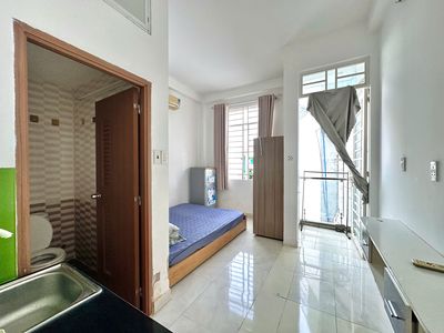 Phòng Ban Công, Ngay ĐH Bách khoa, Kế bên Sân Phú Thọ, Lữ Gia. Chỉ 5tr