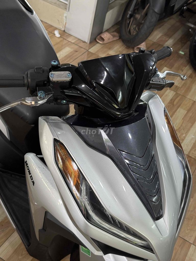Honda Vario 150 Đen đỏ. Mua bán Xe máy tại Quận Gò Vấp Tp Hồ Chí Minh được đăng bởi Waann em xe máyy hình 3