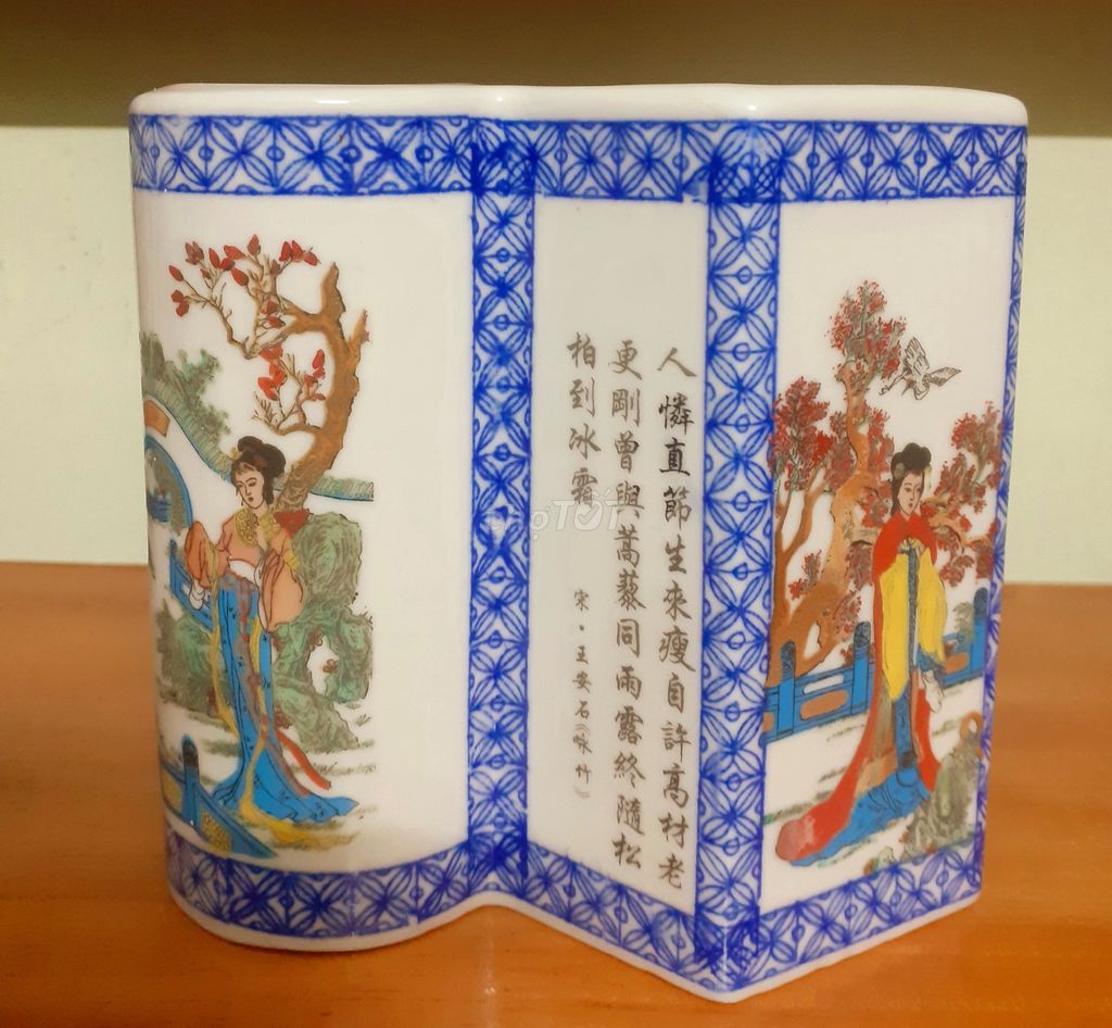 ỐNG BÚT SỨ.. Mua bán Đồ sưu tầm, đồ cổ tại Quận Hai Bà Trưng Hà Nội được đăng bởi N C T hình 1