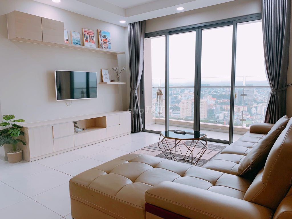 Квартира 133м2, 3 спальни в The Gold View, 4-й округ