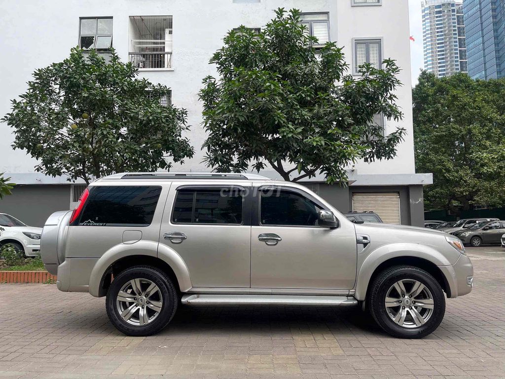 Ford Everest 2012 Limited 4x2 - 115000 km. Mua bán Ô tô tại Quận Nam Từ Liêm Hà Nội được đăng bởi phạm phương nga hình 8