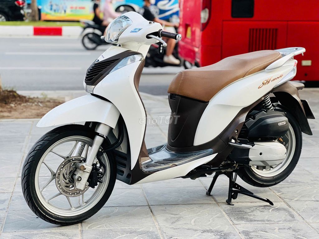 Honda SH Mode 125 TRẮNG Biển 29 Máy Chạy Êm. Mua bán Xe máy tại Quận Cầu Giấy Hà Nội được đăng bởi A Nam hình 6