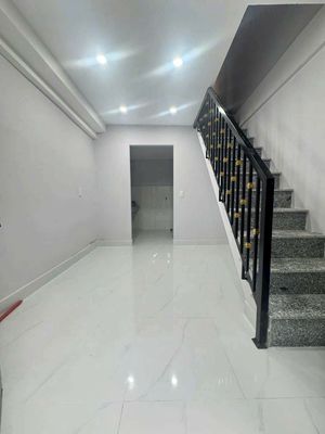 Rent · 2 bd · 21 м² · Quận 4, ул. Đường Đoàn Văn Bơ