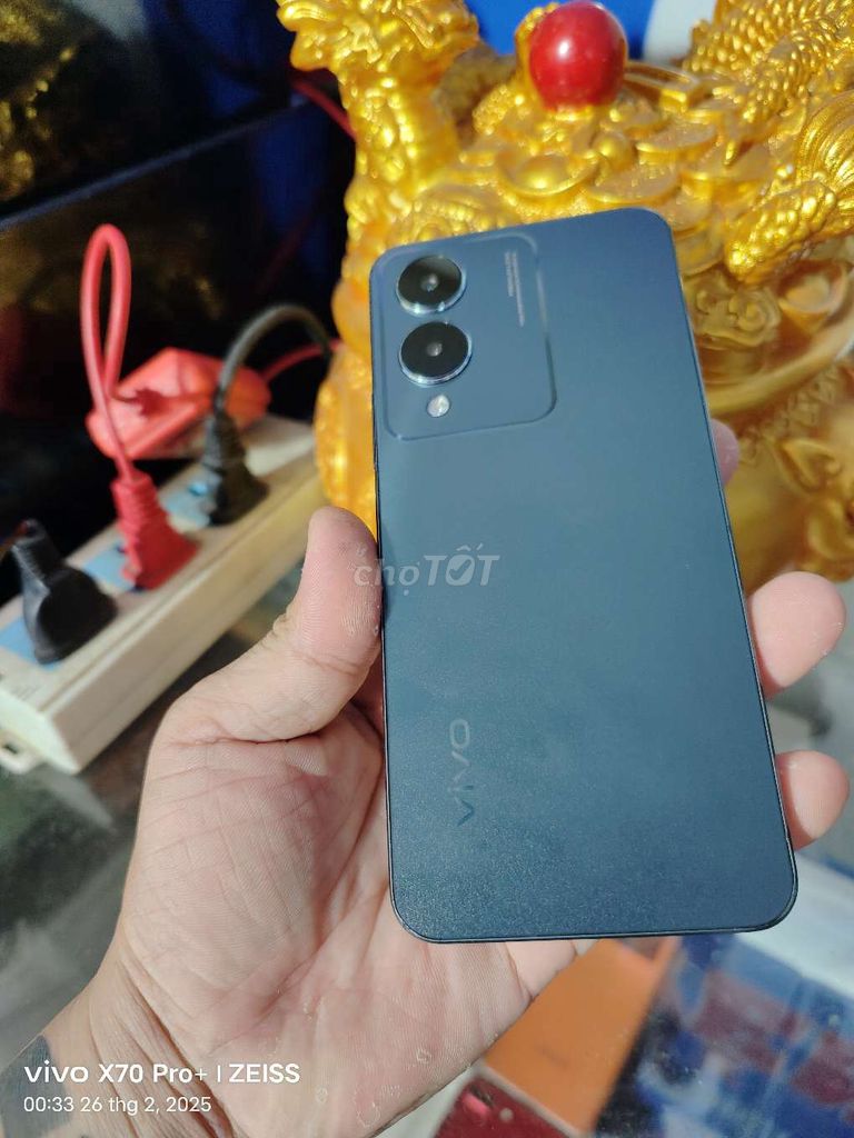 Vivo Y17S phun zin keng