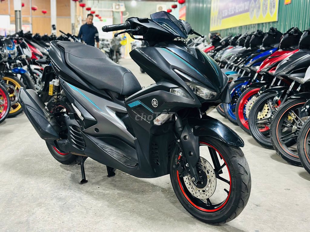 XE MÁYTHANH TÙNG_NVX 125 ĐEN NHÁM XE ĐẸP MÁY ZIN. Mua bán Xe máy tại Quận Nam Từ Liêm Hà Nội được đăng bởi THANH TÙNG hình 1