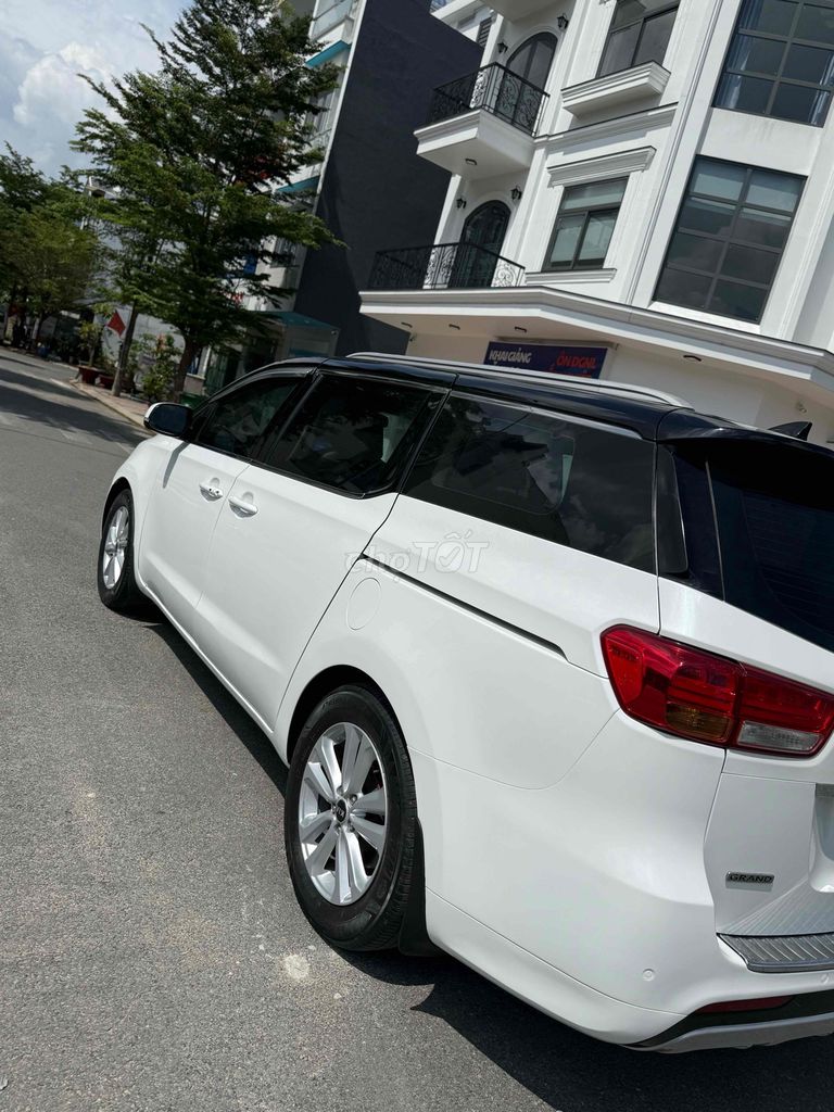 Kia sedona 2017 full dầu gd dùng xe zin đẹp rẻ. Mua bán Ô tô tại Thành phố Thuận An Bình Dương được đăng bởi Kim Nam Auto Tom  hình 7