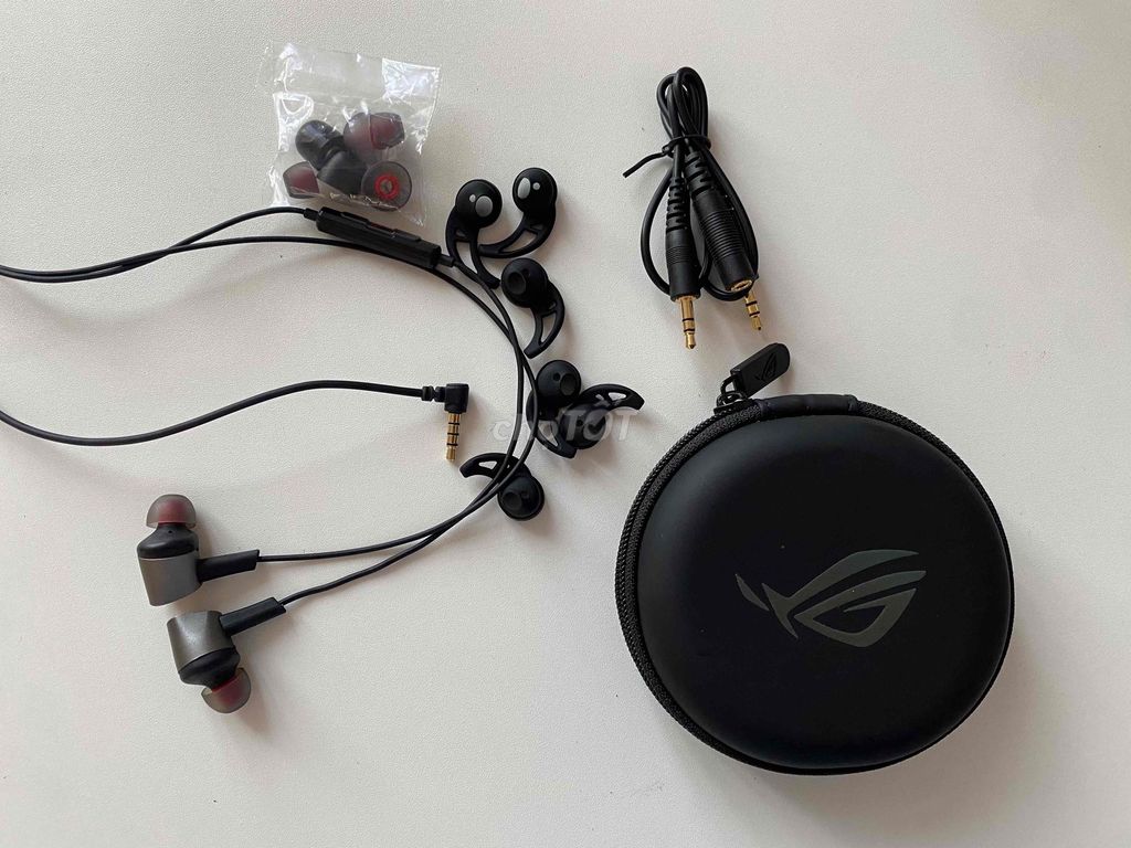 Tai nghe Asus Rog cho các Game thủ. Mua bán Tivi, Âm thanh tại Thành phố Buôn Ma Thuột Đắk Lắk được đăng bởi Thăng Hiếu hình 1