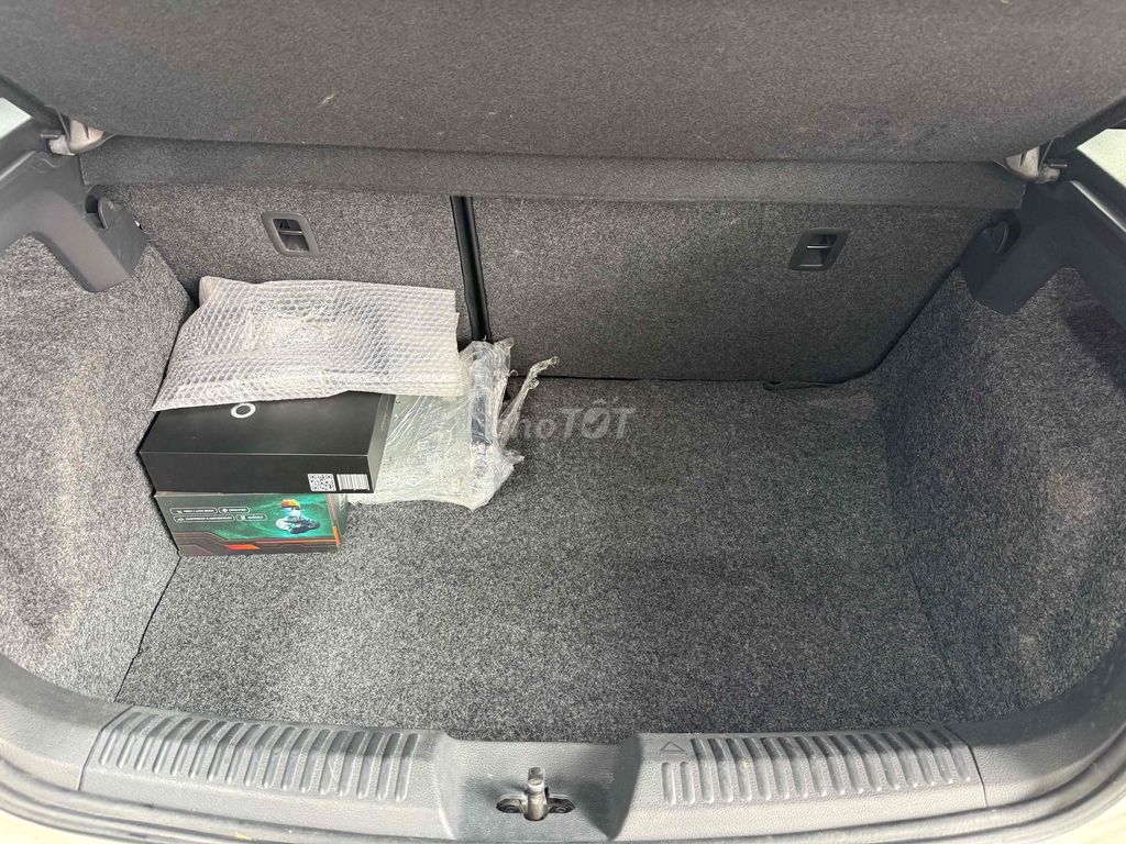 Volkswagen Polo 2021 15000 km lên nhiều đồ chơi. Mua bán Ô tô tại Quận 12 Tp Hồ Chí Minh được đăng bởi FASTCARS THÁI Ô TÔ CŨ  hình 9