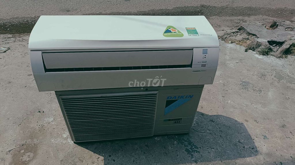 Máy lạnh Daikin inverter 1hp zin đẹp 95%