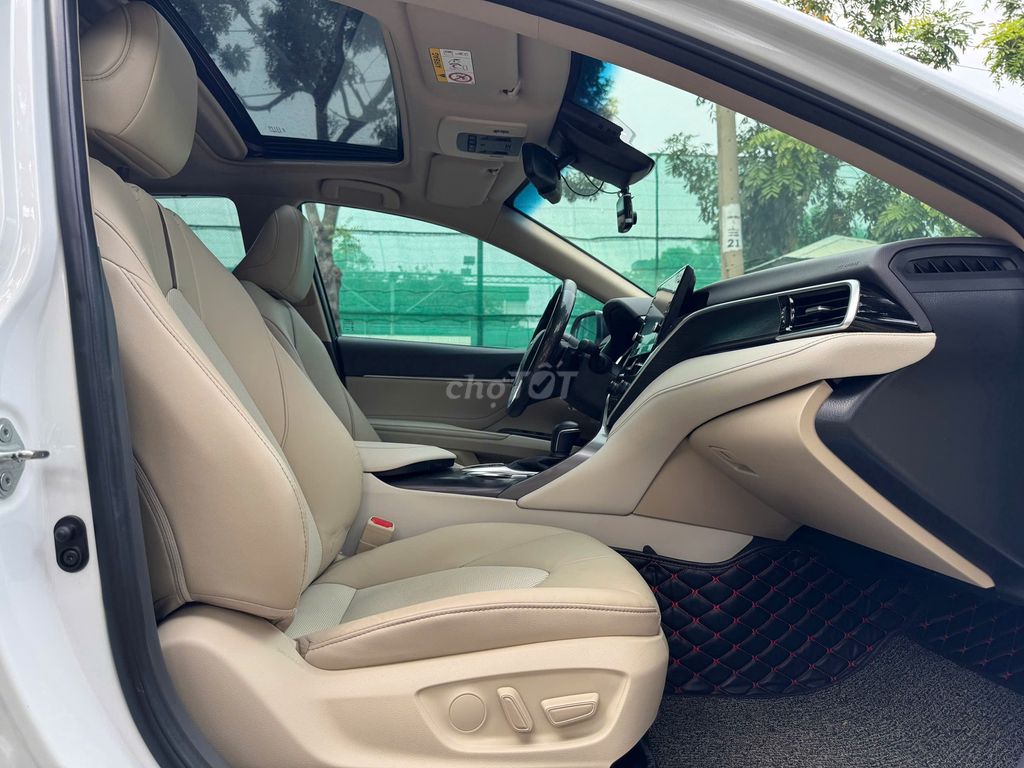 Toyota Camry 2021 2.5Q - 56000 km. Mua bán Ô tô tại Thành phố Dĩ An Bình Dương được đăng bởi Siêu Thị Ô Tô Bình Dương  hình 11