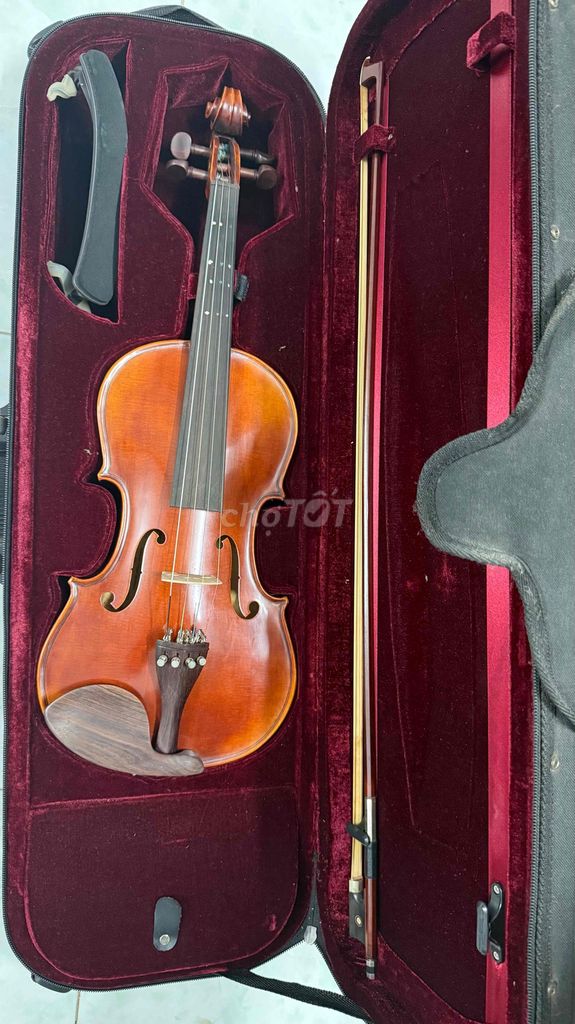 Đàn Violin và Guitar Classic. Mua bán Nhạc cụ tại Huyện Bến Lức Long An được đăng bởi Yến Vy hình 1