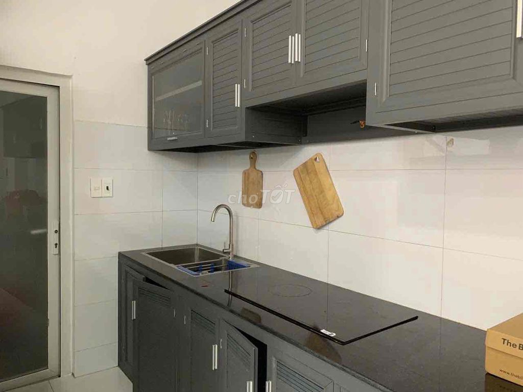 NHÀ ĐẸP XINH, 1 TRỆT 1 LẦU + 1 LỬNG SÂN THƯỢNG ở và đi làm OK