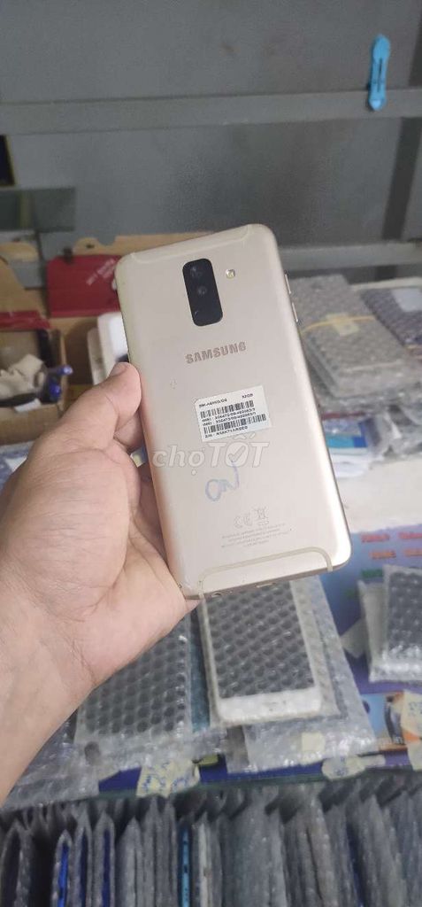 Samsung A6 plus, ram 4gb, 2sim. Mua bán Điện thoại tại Quận Gò Vấp Tp Hồ Chí Minh được đăng bởi A LONG   nhận thanh toán THẺ TÍN DỤNG hình 1