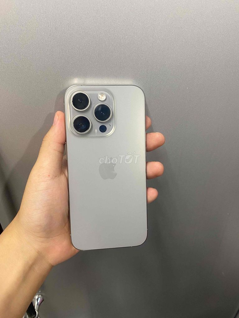 Apple iPhone 15 Pro Xám 128Gb. Mua bán Điện thoại tại Thành phố Biên Hòa Đồng Nai được đăng bởi Minh Tú hình 1