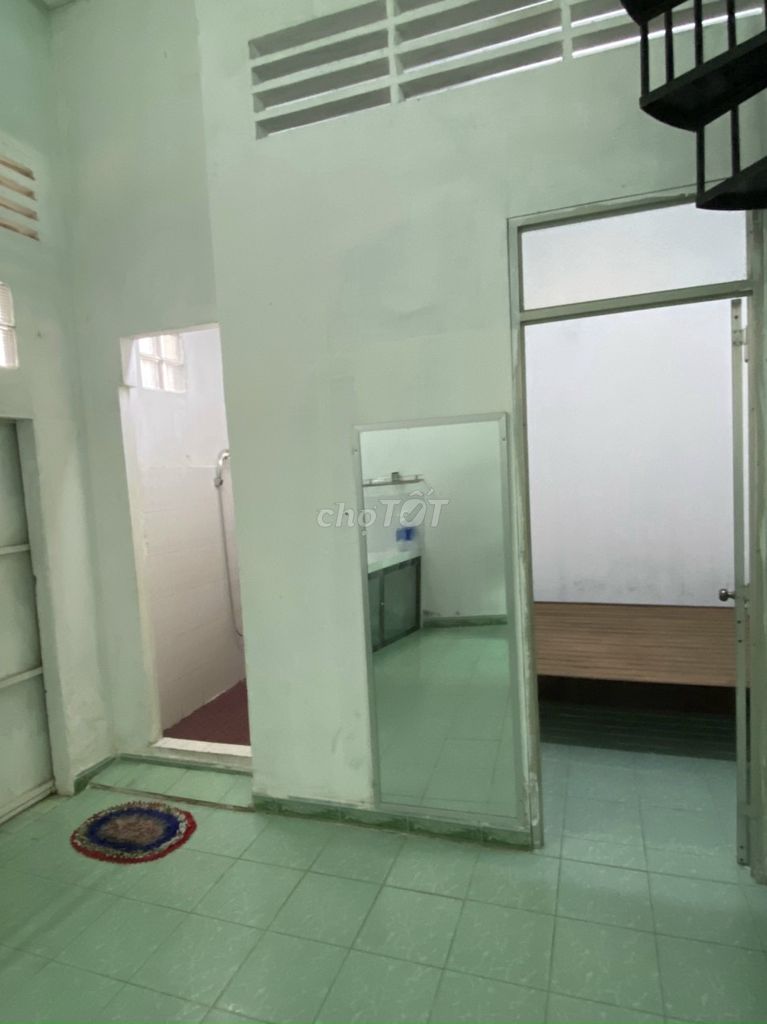 Cho thuê nhà trệt lửng