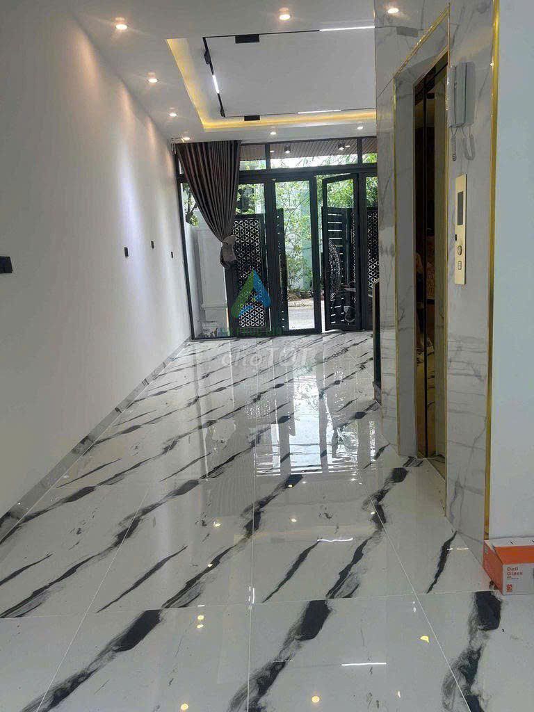 Nhà 4,5 tầng hoàng quốc việt - sơn trà 6pn giá 35tr/th