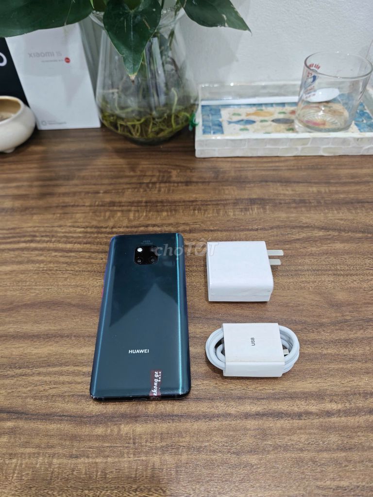 Huawei Mate 20 Pro 8/128 Xanh sạc cáp có ship COD. Mua bán Điện thoại tại Quận Hoàng Mai Hà Nội được đăng bởi Trần Ngọc Hiếu hình 1