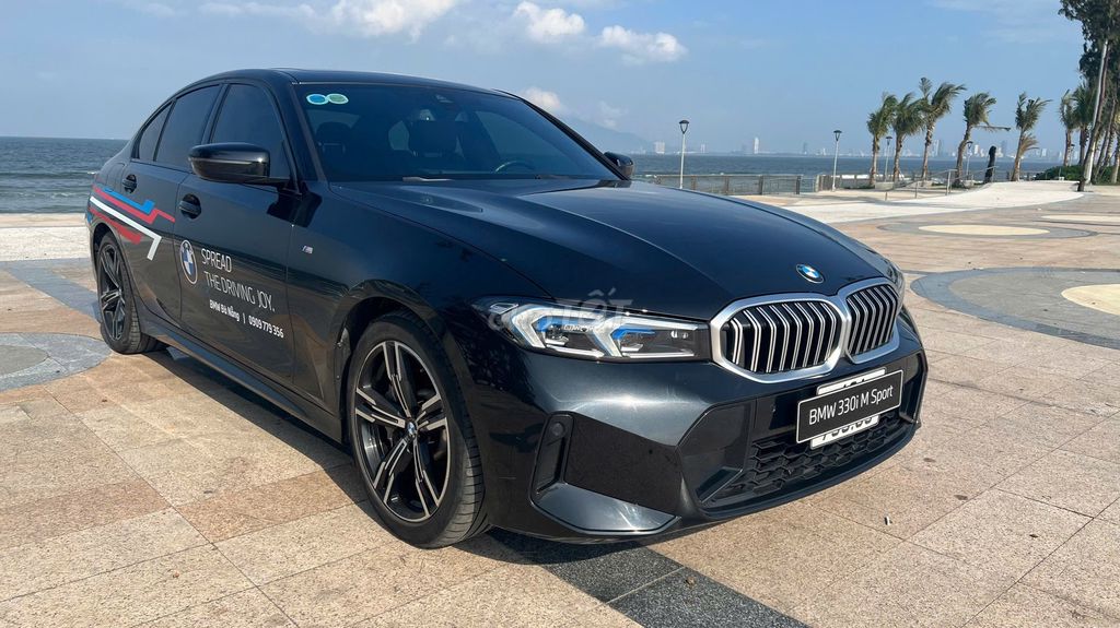 BMW 3 Series 2023 330i M Sport - 36000 km. Mua bán Ô tô tại Quận Liên Chiểu Đà Nẵng được đăng bởi Anh Quy hình 2