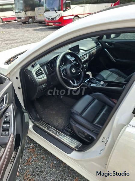 Mazda 6 Premium 2.0 AT 2017