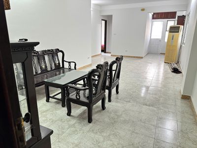Chính chủ cho thuê căn hộ chung cư sạch đẹp tiện nghi 95m2