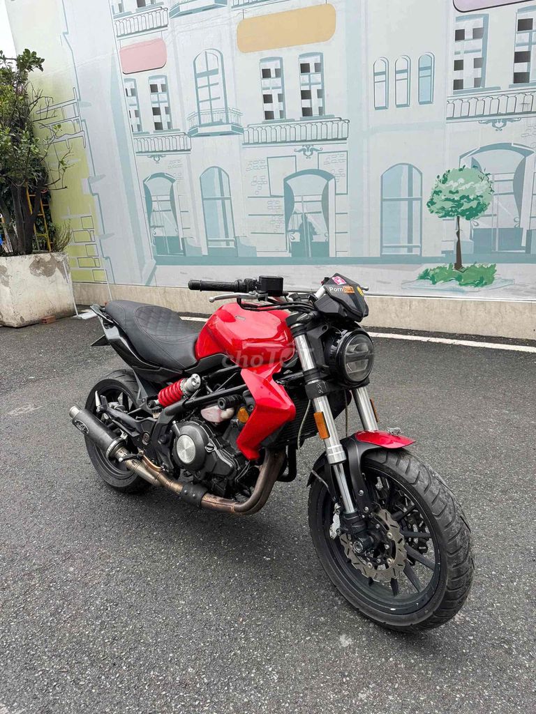 Benelli 302 2015, с документами, городской номер