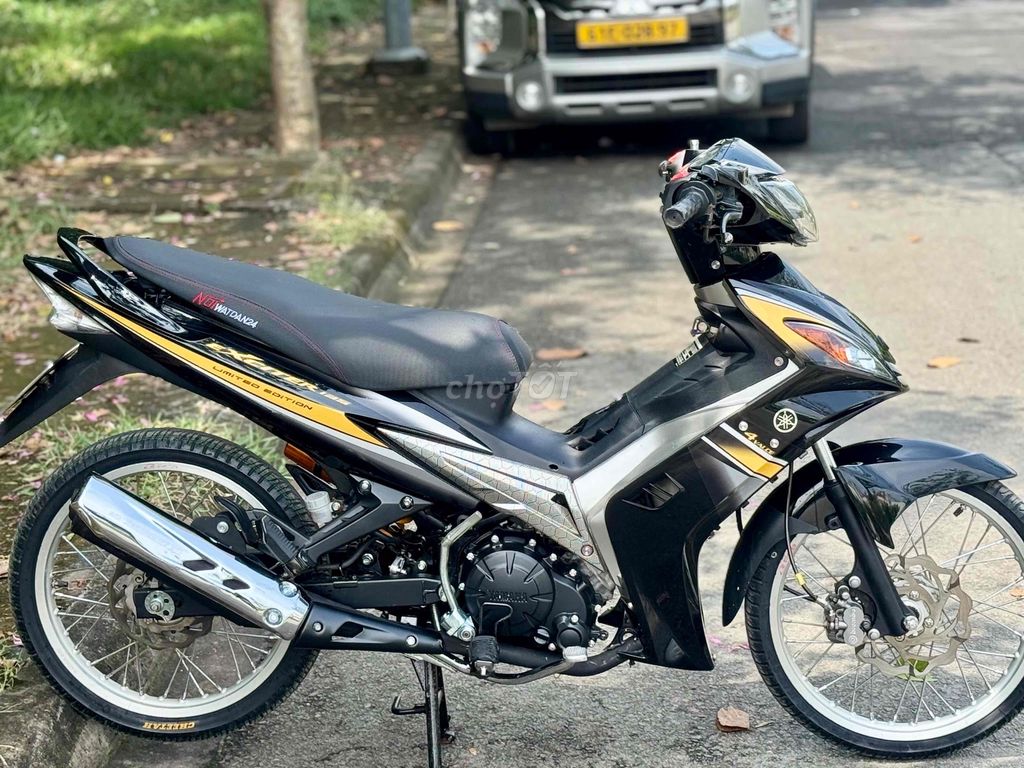 ex 135 up 2010 62sph pô êm đít zin 9c sơn xi new. Mua bán Xe máy tại Thành phố Thuận An Bình Dương được đăng bởi Đặng Nhất Huy hình 4