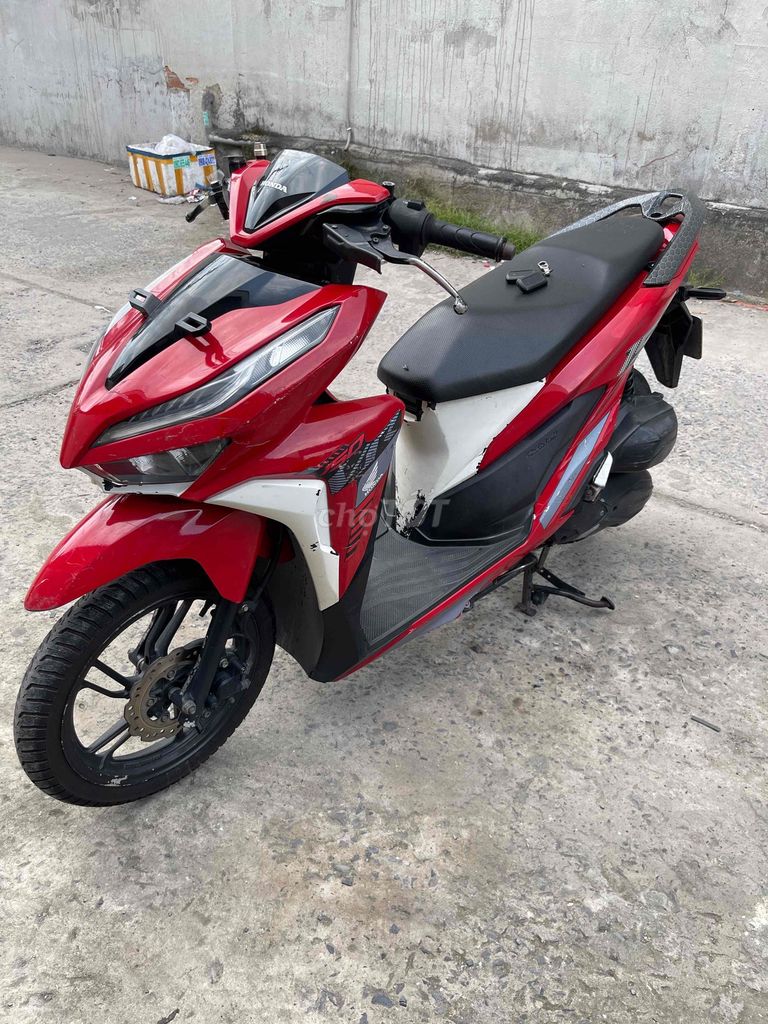 Honda Vario 150 2019 красный автоматический
