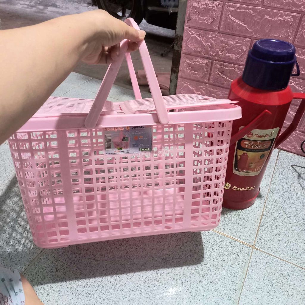 Bình thủy Rạng Đông 2 lít + giỏ nhựa. Mua bán Dụng cụ nhà bếp tại Thành phố Thủ Đức Tp Hồ Chí Minh được đăng bởi Tila  hình 1