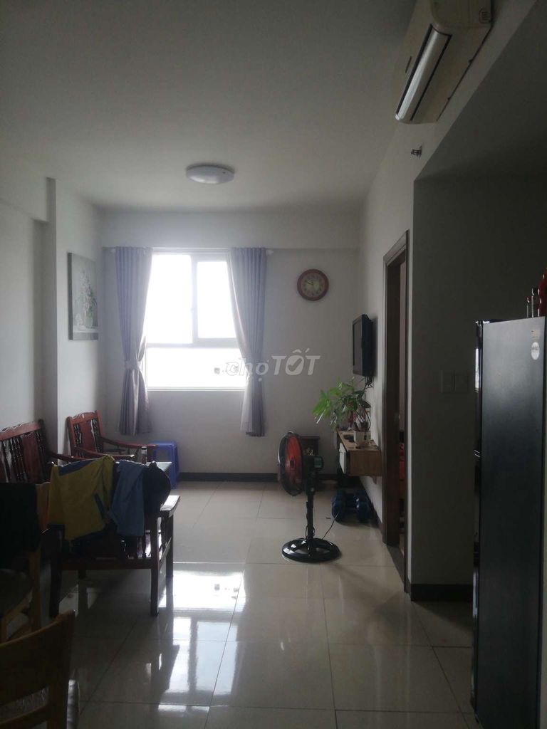 Ban can ho thuong mai 56m2 2pn imperial place 633 kinh duong vuong