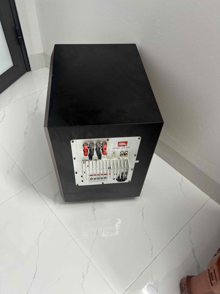 Loa karaoke JBL Ki81 Đen ( nhắn tin không gọi ). Mua bán Tivi, Âm thanh tại Quận Ba Đình Hà Nội được đăng bởi minh hiếu hình 1
