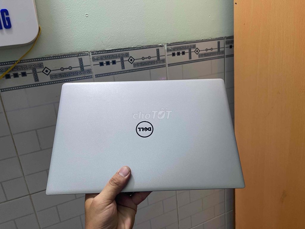 Dell XPS 9360 i3-7th Gen 8GB/128GB. Mua bán Laptop tại Thị xã Tân Uyên Bình Dương được đăng bởi lê âu hình 1