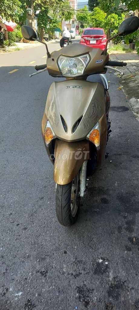 Cần bán xe Lead chân chống điện 2013. Mua bán Xe máy tại Quận Sơn Trà Đà Nẵng được đăng bởi chính chủ hình 3