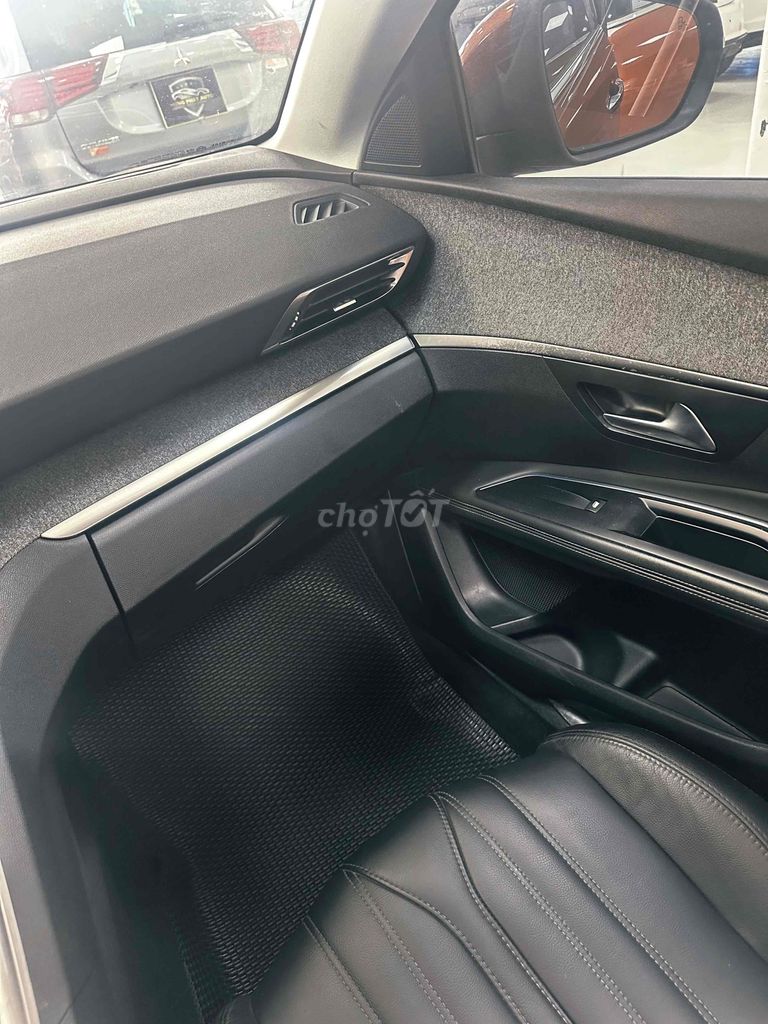 Peugeot 3008 2018 1.6L Turbo. Mua bán Ô tô tại Thành phố Thủ Đức Tp Hồ Chí Minh được đăng bởi Nguyễn Lê Khoan hình 6
