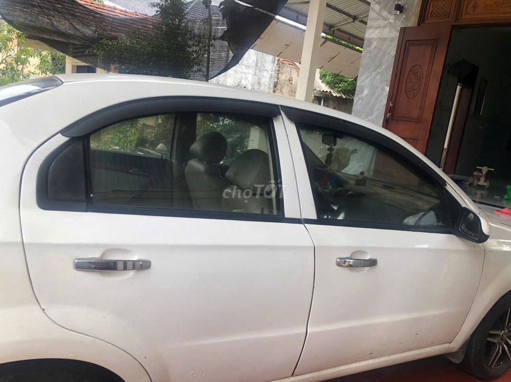 Daewoo Gentra 2010 SX Trắng. Mua bán Ô tô tại Huyện Bình Sơn Quảng Ngãi được đăng bởi Võ Hoài Chung hình 3