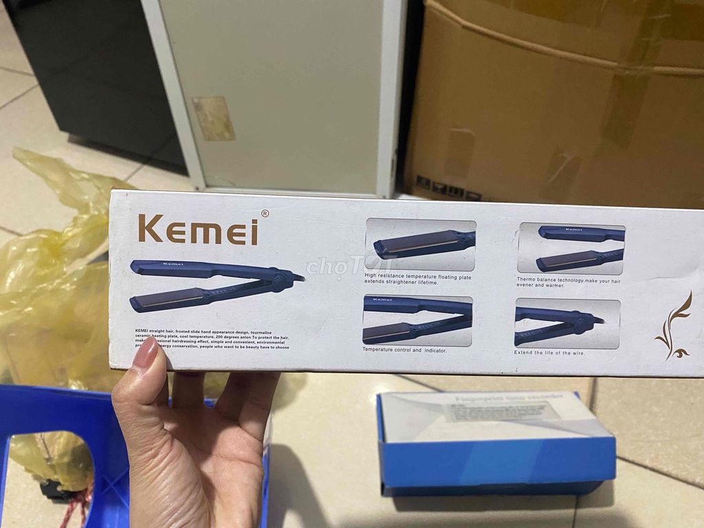 Máy là tóc Kemei Nữ Xanh. Mua bán Nội thất, đồ gia dụng khác tại Quận Hà Đông Hà Nội được đăng bởi hoàng yến hình 1