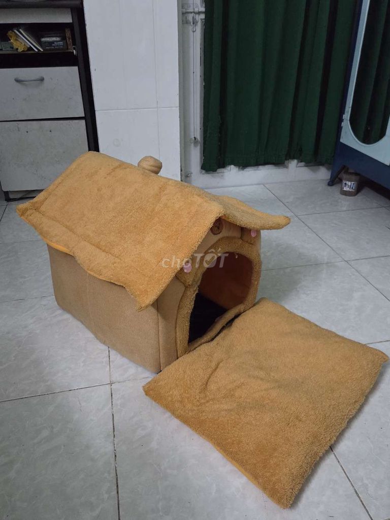 Nhà ẩn nấp cho chó mèo Vải Nâu Đã sử dụng. Mua bán Phụ kiện, Thức ăn, Dịch vụ tại Quận 8 Tp Hồ Chí Minh được đăng bởi Tấn Ngọc hình 1