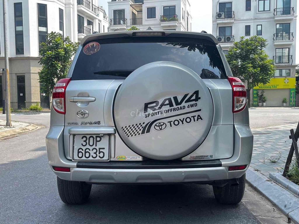 Toyota Rav4 2008 Серебристый 100000 км