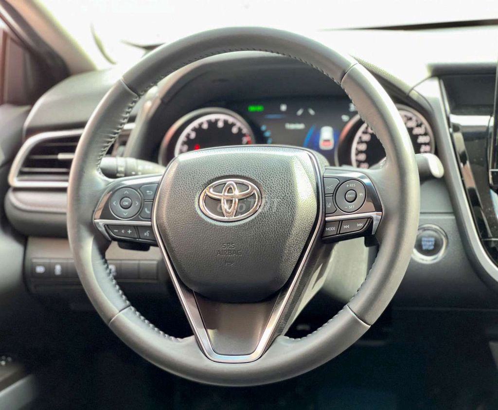 Toyota camry 2.0Q 2022. Mua bán Ô tô tại Thành phố Thủ Dầu Một Bình Dương được đăng bởi Quốc việt  hình 10