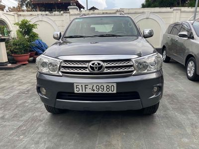 Toyota Fortuner 2010 2.5G số sàn máy dầu zin