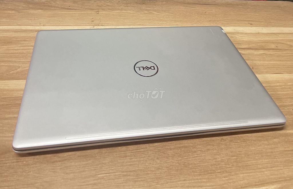 Dell N7570 Vỏ nhôm I5-8th/8G/VGA Rời 4Gb/15"FHD Rẻ