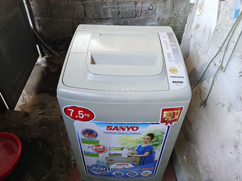 Máy giặt Sanyo 7.5kg cửa trên. Mua bán Máy giặt tại Quận Ngô Quyền Hải Phòng được đăng bởi ĐIỆN LẠNH 469 hình 1