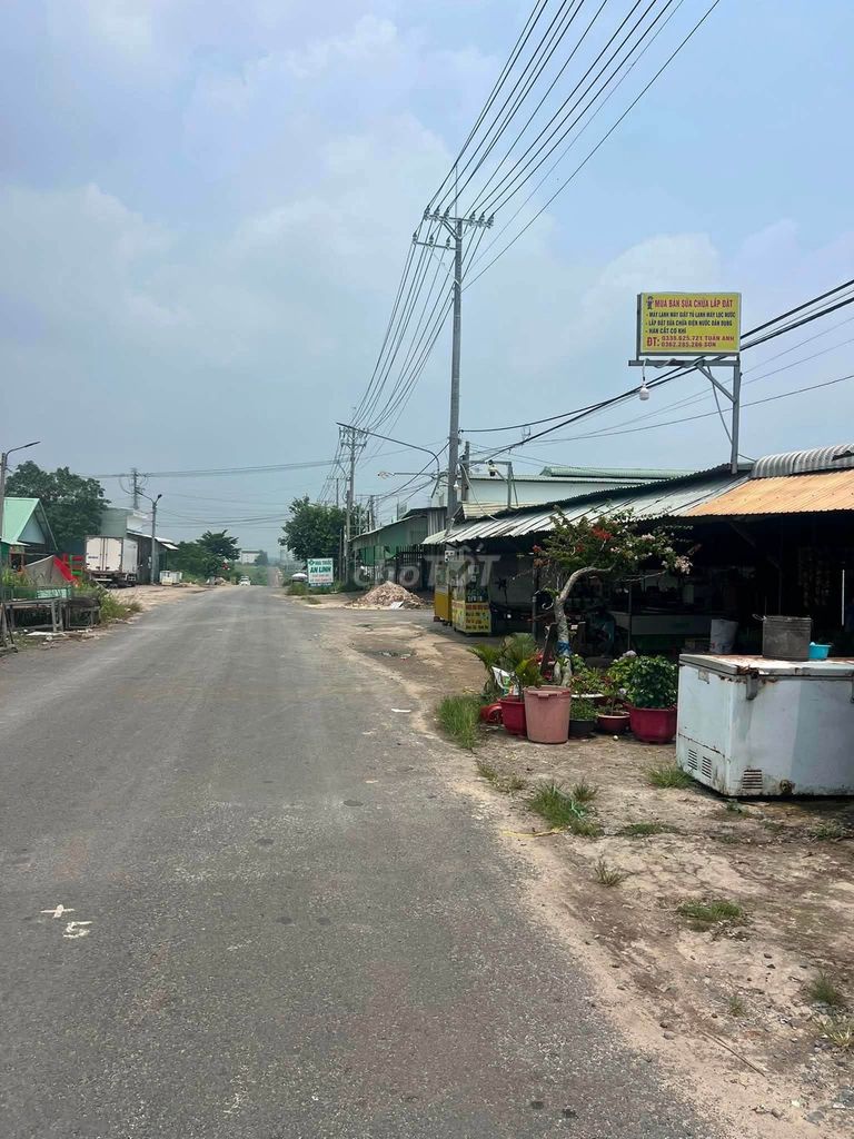 Bán nhà liền kề Đường số 40, Nha Bích, Bình Dương