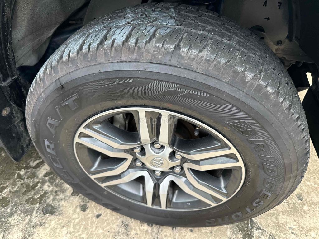 Toyota Fortuner 2018 2.7V 4x2 - 7c tự động Xăng. Mua bán Ô tô tại Quận Bình Thạnh Tp Hồ Chí Minh được đăng bởi phuongneo hình 4