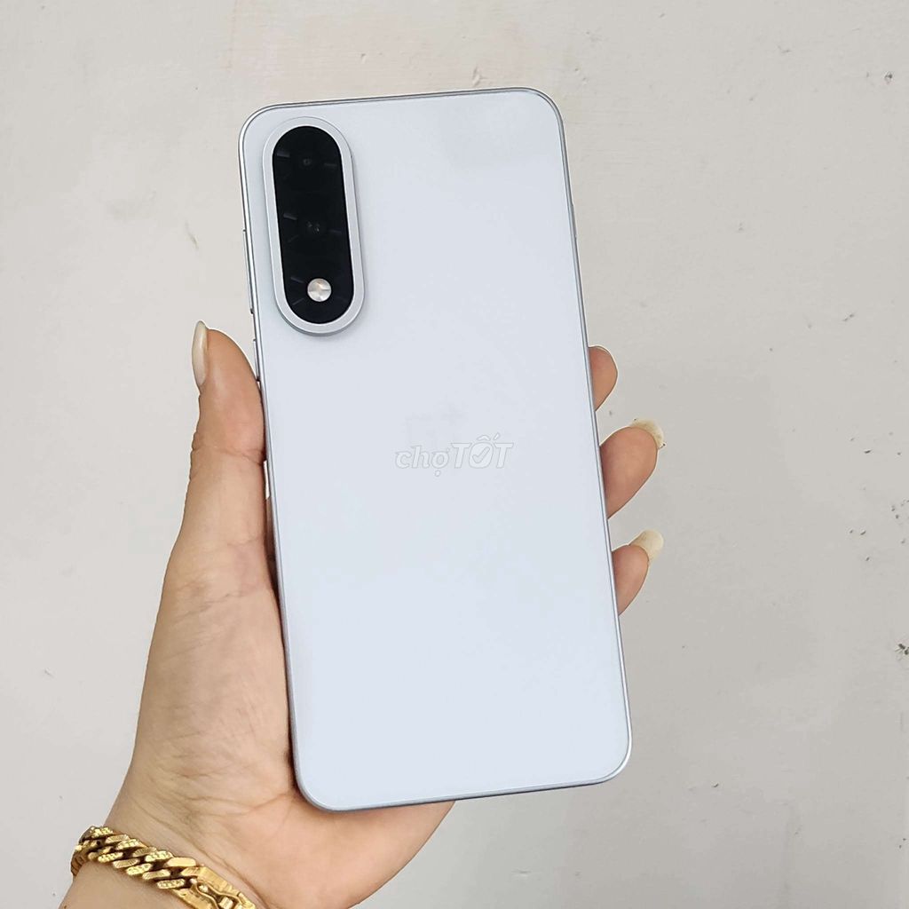 OnePlus Ace 5 Ultra 256GB Bạc. Mua bán Điện thoại tại Thị xã Ninh Hòa Khánh Hòa được đăng bởi Văn Chính Mobile hình 1