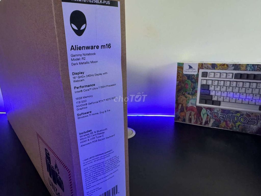 Alienware M16r2 Newseal 100% Ultra 7 4070 2k 240hz